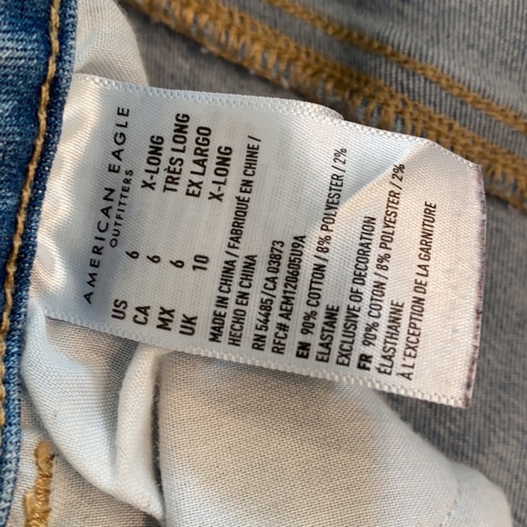 AMERICAN Eagle Sz 6 X-Long Light Denim Blue Jean Distressed Next Level Stretch - Picture 14 of 14